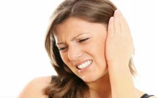 कान में संक्रमण: लक्षण, कारण, उपचार